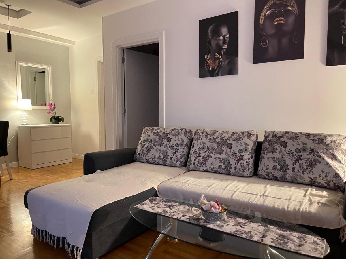 סובוטיקה Apartman Mdb מראה חיצוני תמונה