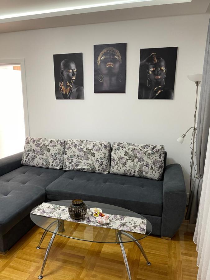 סובוטיקה Apartman Mdb מראה חיצוני תמונה