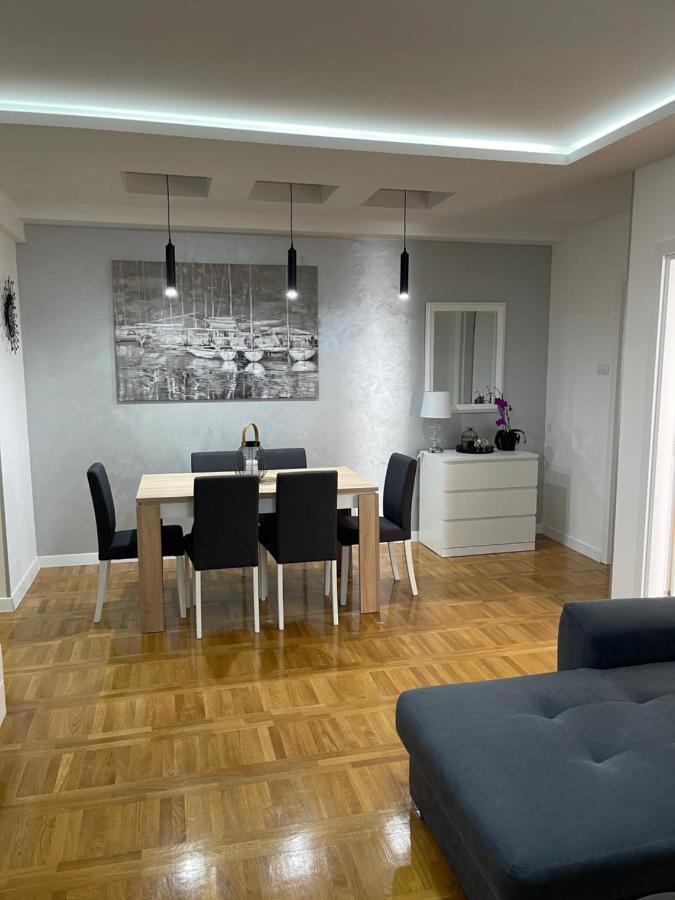סובוטיקה Apartman Mdb מראה חיצוני תמונה