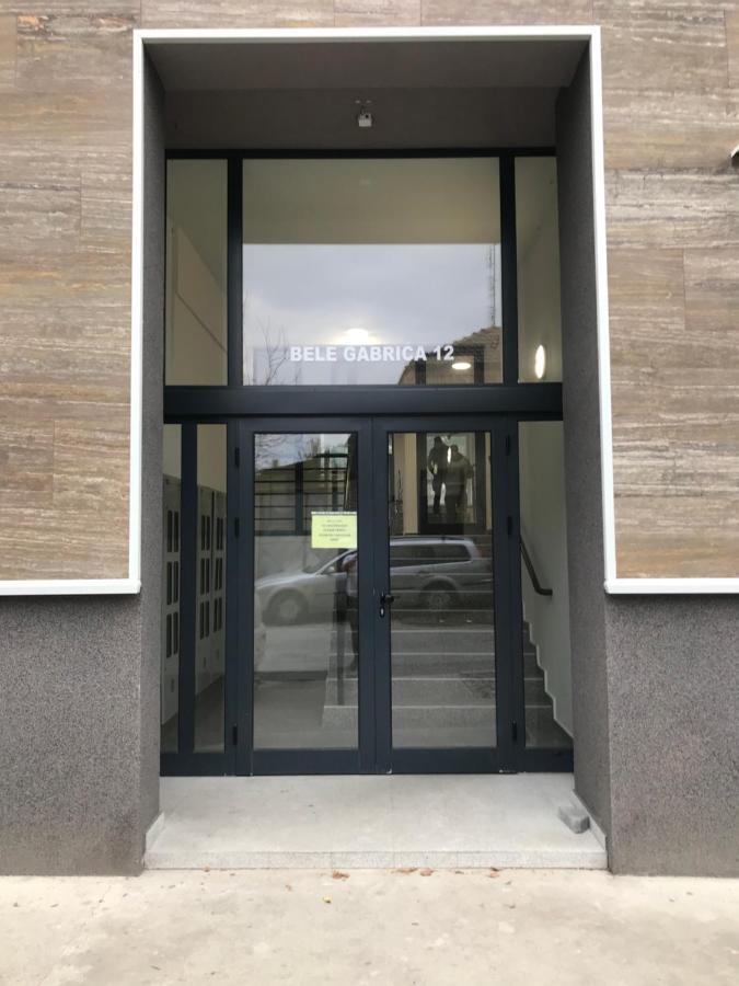 סובוטיקה Apartman Mdb מראה חיצוני תמונה